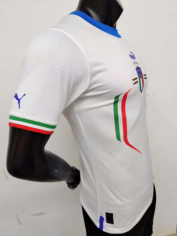 2022 Italy away white jacquard